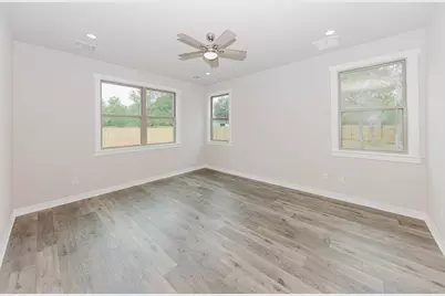 122 W Kikipua Lane, Bastrop, TX 78602 - Photo 11