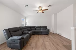 505 Circle Wy, Jarrell, TX 76537 - Photo 17