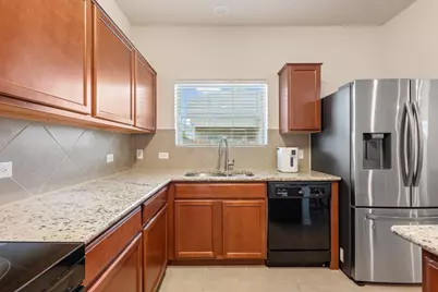 505 Circle Way #6D, Jarrell, TX 76537 - Photo 11