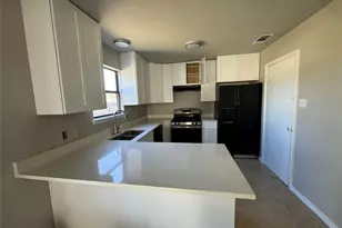 1106 York Castle Dr, Pflugerville, TX 78660 - Photo 1