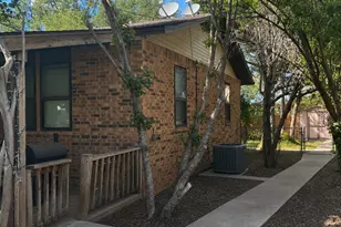 20604 Dawn Dr, Lago Vista, TX 78645 - Photo 5