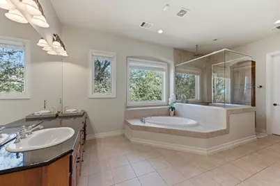 111 Sendera Bonita, Lakeway, TX 78734 - Photo 19