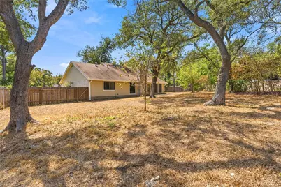 11202 Balcones Woods Cove, Austin, TX 78759 - Photo 29