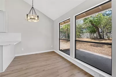 11202 Balcones Woods Cove, Austin, TX 78759 - Photo 7