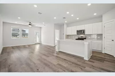 163 Two Bits Lane, Elgin, TX 78621 - Photo 3