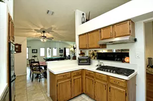 1002 W Noton St, Pflugerville, TX 78660 - Photo 15