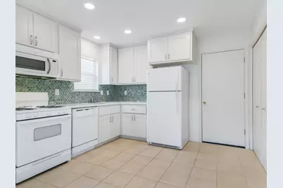 5104 Delores Avenue #B, Austin, TX 78721 - Photo 5