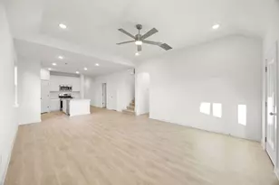 103 Mandeville Dr, Hutto, TX 78634 - Photo 7