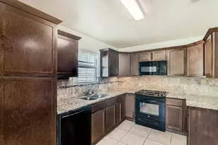 1306 Wayne Dr, Round Rock, TX 78664 - Photo 3