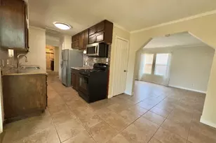 4503 E Stassney Ln, Austin, TX 78744 - Photo 9