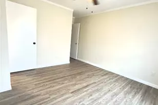 4503 E Stassney Ln, Austin, TX 78744 - Photo 13