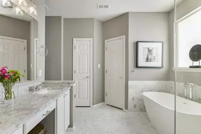 2817 Kinney Oaks Court, Austin, TX 78704 - Photo 17