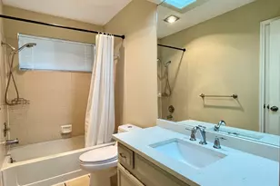 8905 Bridgewood Trail, Austin, TX 78729 - Photo 23