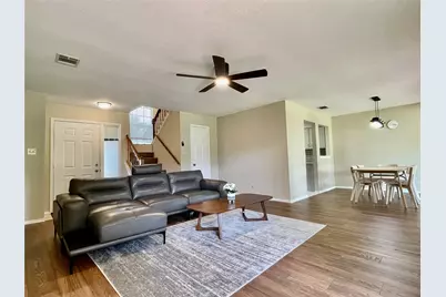 8905 Bridgewood Trail, Austin, TX 78729 - Photo 5