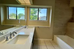 8905 Bridgewood Trail, Austin, TX 78729 - Photo 17