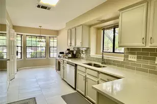 8905 Bridgewood Trail, Austin, TX 78729 - Photo 9
