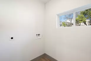 2450 Wickersham Ln, Austin, TX 78741 - Photo 23