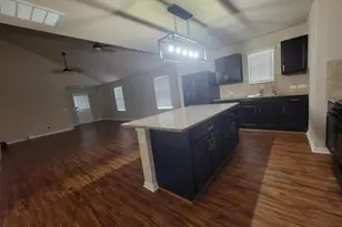 213 Camellia Dr, Hutto, TX 78634 - Photo 13