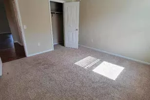 213 Camellia Dr, Hutto, TX 78634 - Photo 3