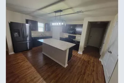 213 Camellia Drive, Hutto, TX 78634 - Photo 9