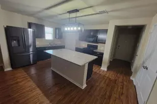 213 Camellia Dr, Hutto, TX 78634 - Photo 9