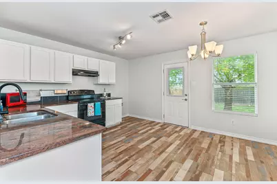 111 Quail Hollow Drive, Hutto, TX 78634 - Photo 19