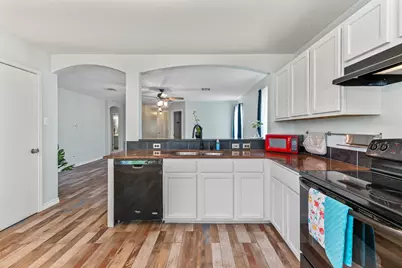 111 Quail Hollow Drive, Hutto, TX 78634 - Photo 21