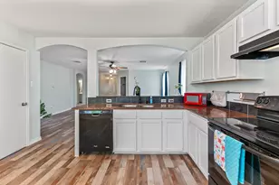 111 Quail Hollow Dr, Hutto, TX 78634 - Photo 21