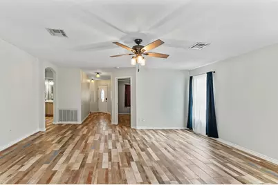 111 Quail Hollow Drive, Hutto, TX 78634 - Photo 17