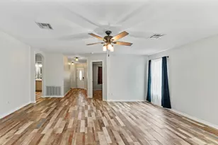 111 Quail Hollow Dr, Hutto, TX 78634 - Photo 17