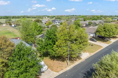 111 Quail Hollow Drive, Hutto, TX 78634 - Photo 39