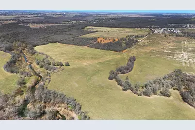 18101 Littig Road, Elgin, TX 78621 - Photo 9
