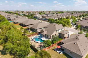 225 Kirkhill St, Hutto, TX 78634 - Photo 27