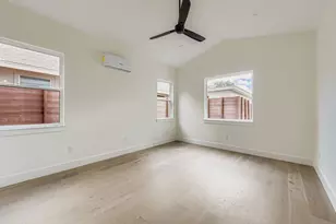 4712 S Forest Dr, Austin, TX 78745 - Photo 13