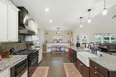 450 County Road 204, Liberty Hill, TX 78642 - Photo 13