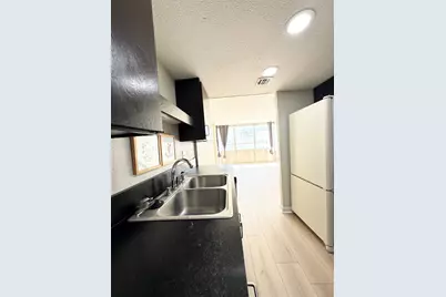 1800 Lavaca Street #A705, Austin, TX 78701 - Photo 5