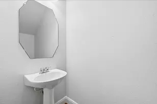 6705 Covered Bridge Dr, Austin, TX 78736 - Photo 15