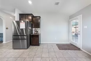 137 Hematite Ln, Jarrell, TX 76537 - Photo 13