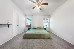 137 Hematite Ln, Jarrell, TX 76537 - Photo 15