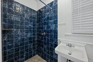 2201 Leon St, Austin, TX 78705 - Photo 11