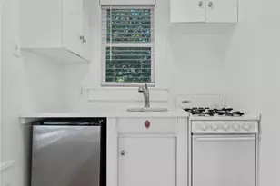 2201 Leon St, Austin, TX 78705 - Photo 7