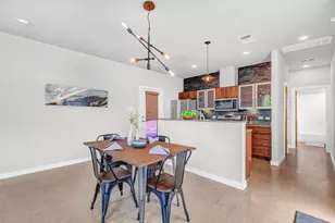 5325 Sendero Hills Pkwy, Austin, TX 78724 - Photo 9