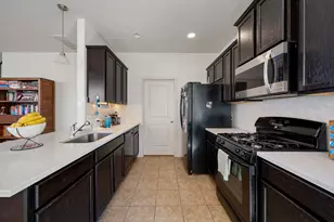 2209 Nestlewood Dr, Austin, TX 78754 - Photo 5