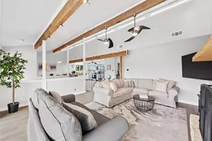 2711 Trail Of Madrones St, Austin, TX 78746 - Photo 7