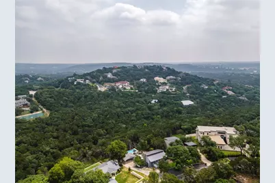 2711 Trail Of Madrones Street, Austin, TX 78746 - Photo 31