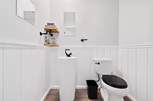 2711 Trail Of Madrones St, Austin, TX 78746 - Photo 21