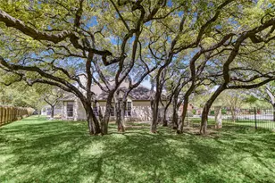 10030 Estancia Ln, Austin, TX 78739 - Photo 19