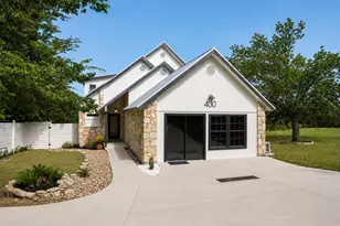 400 N Laurelwood Dr, Austin, TX 78733 - Photo 1