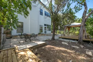 400 N Laurelwood Dr, Austin, TX 78733 - Photo 29
