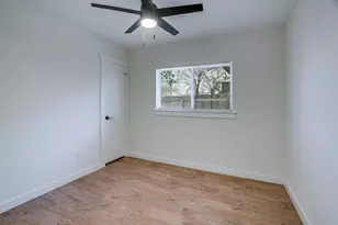 12910 Covington Trail, Austin, TX 78727 - Photo 15